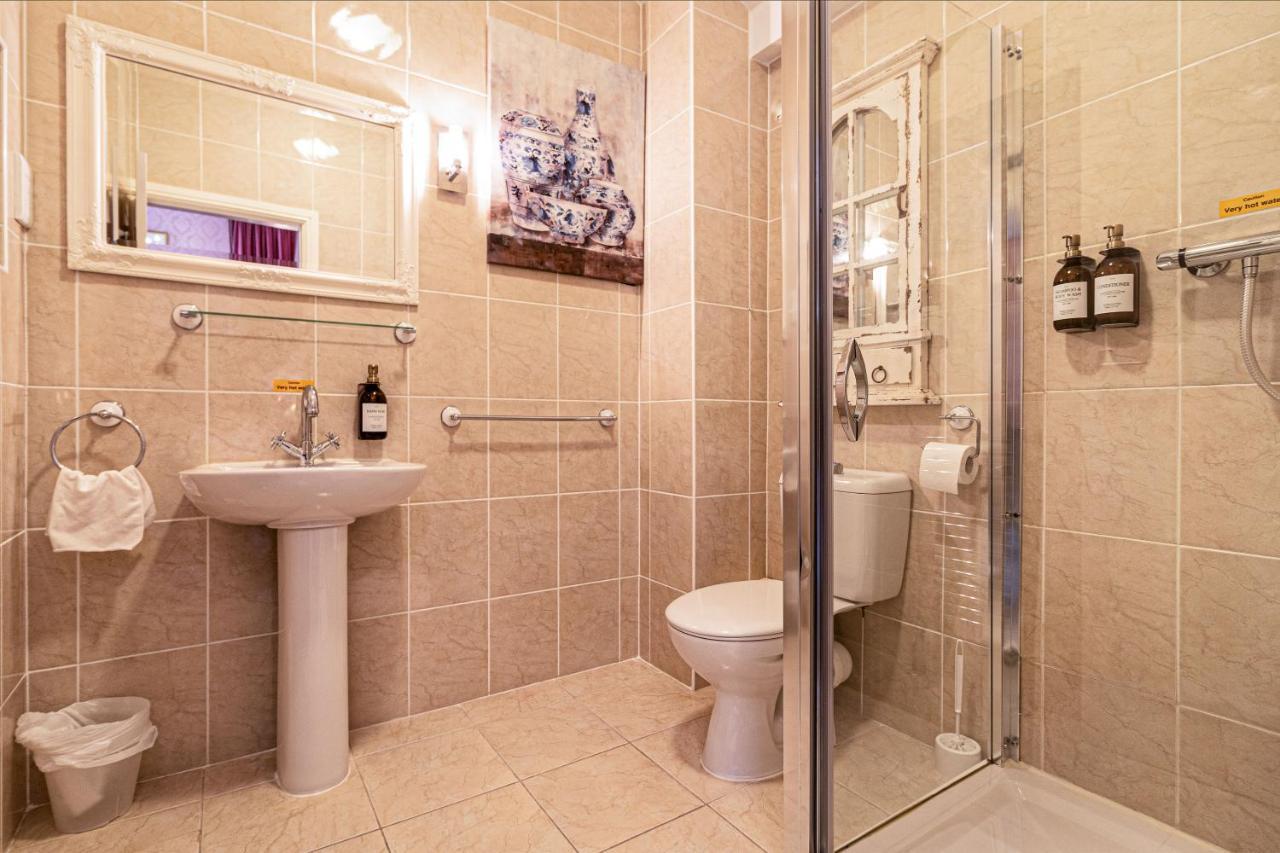 בלקפול Hotel Rouge מראה חיצוני תמונה
