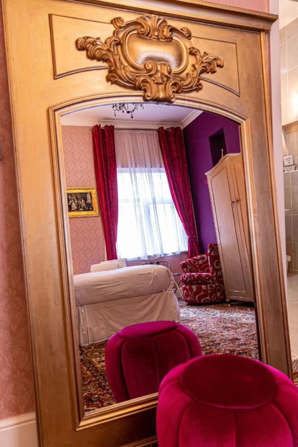 בלקפול Hotel Rouge מראה חיצוני תמונה
