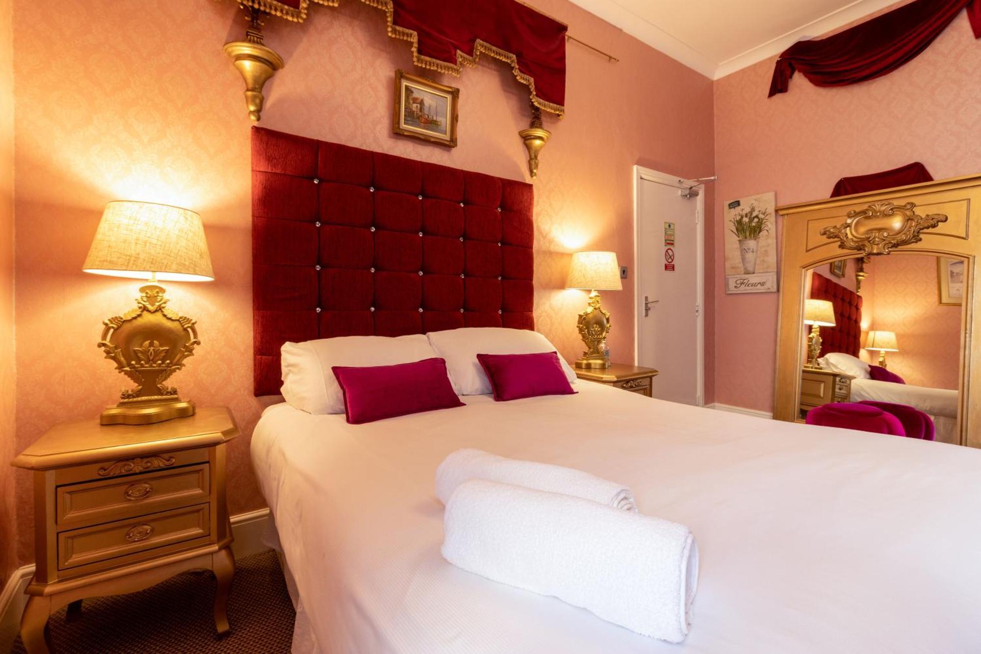 בלקפול Hotel Rouge חדר תמונה
