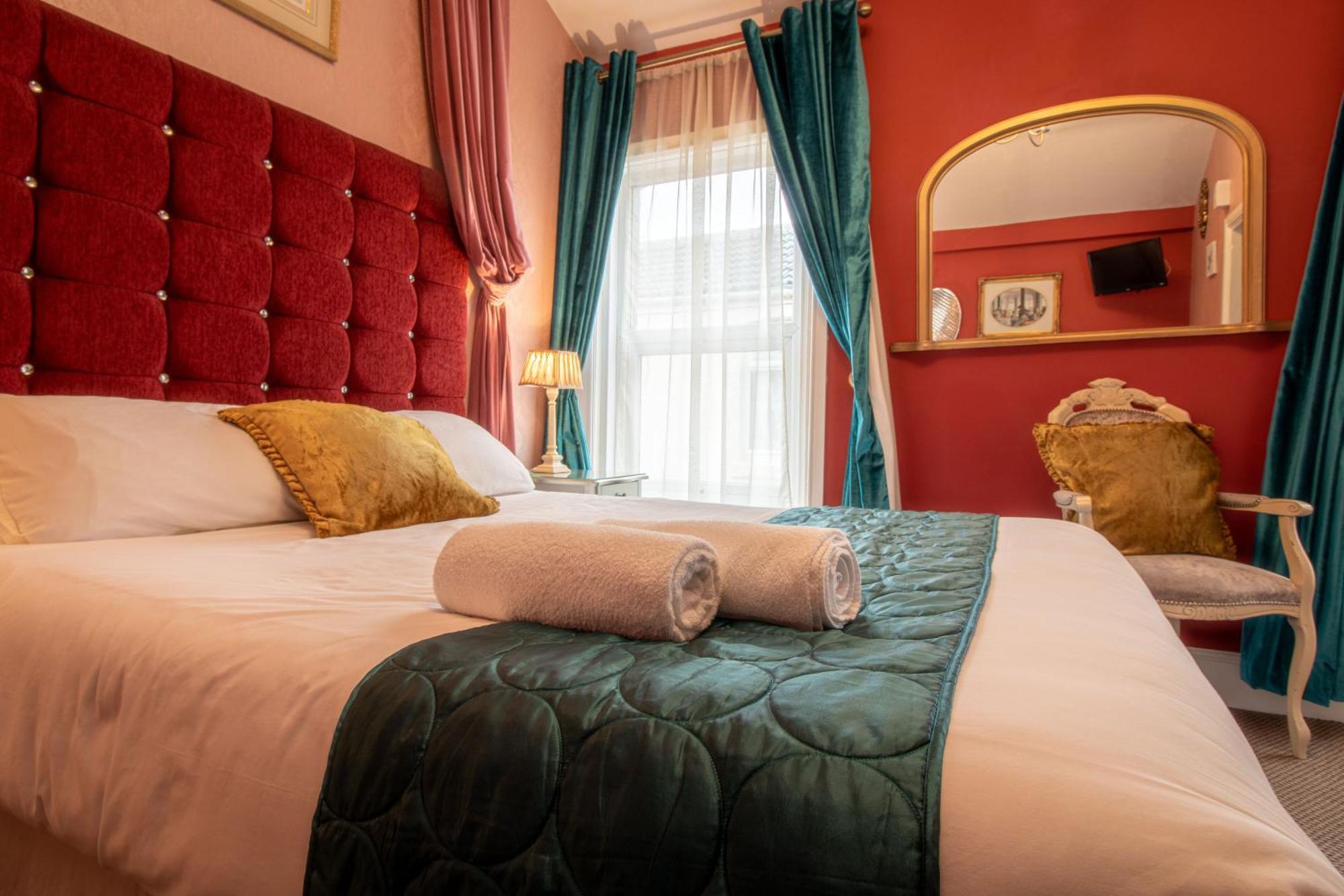 בלקפול Hotel Rouge מראה חיצוני תמונה